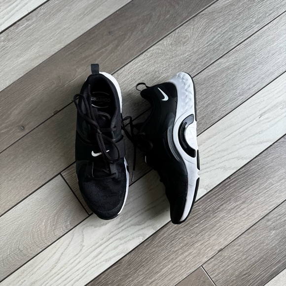 Nike Women’s Renew In-Season TR 12 'Black Dark Smoke Grey | Size: 8 - Picture 1 of 8